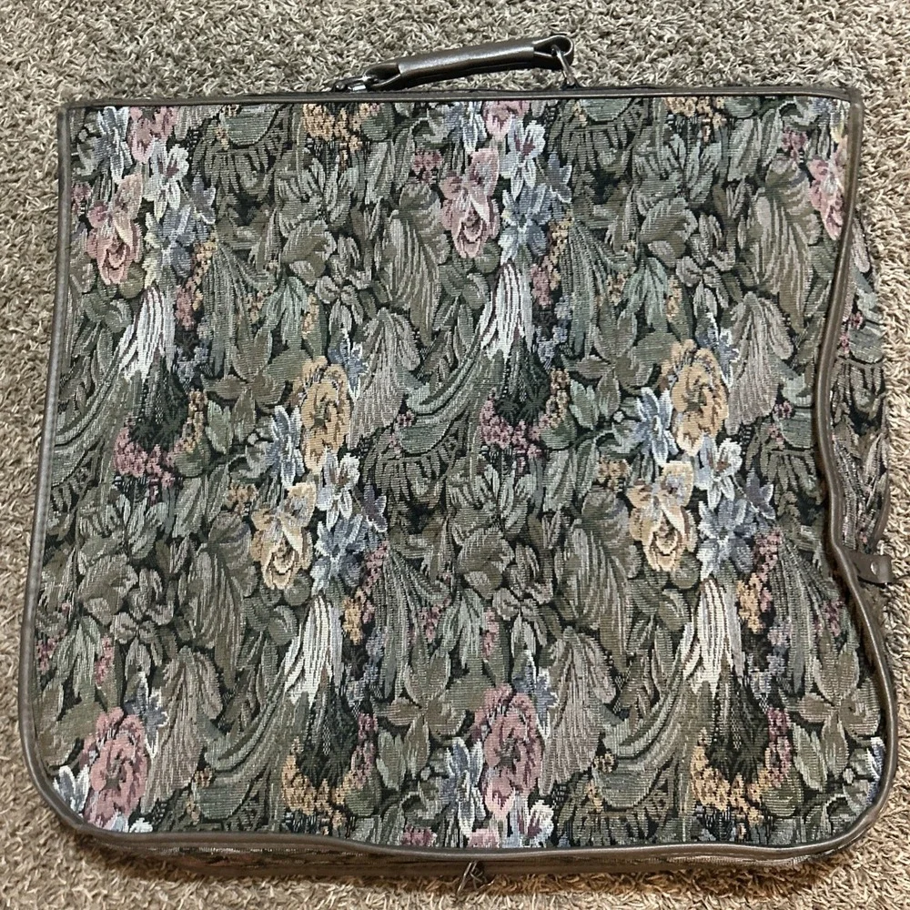 Vintage Jordache Floral Tapestry Hanging Garment Travel Luggage Bag Cottage Boho